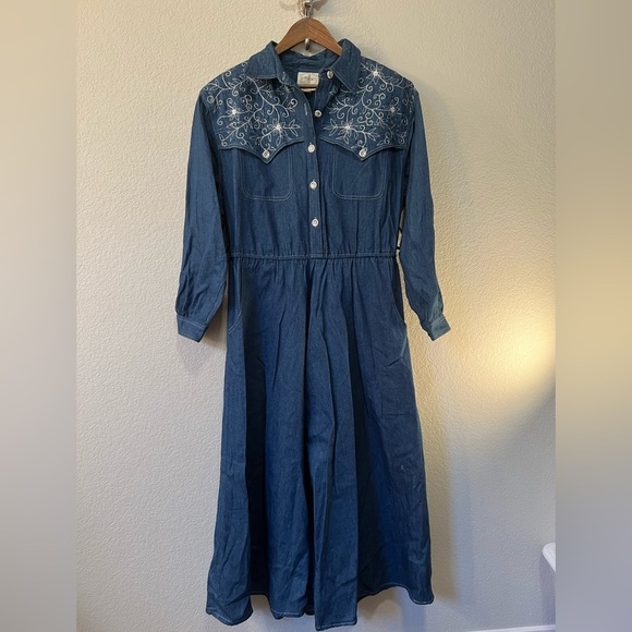 Dresses & Skirts - STUNNING Vintage Country Wear Clothing Company Western Jean Dress